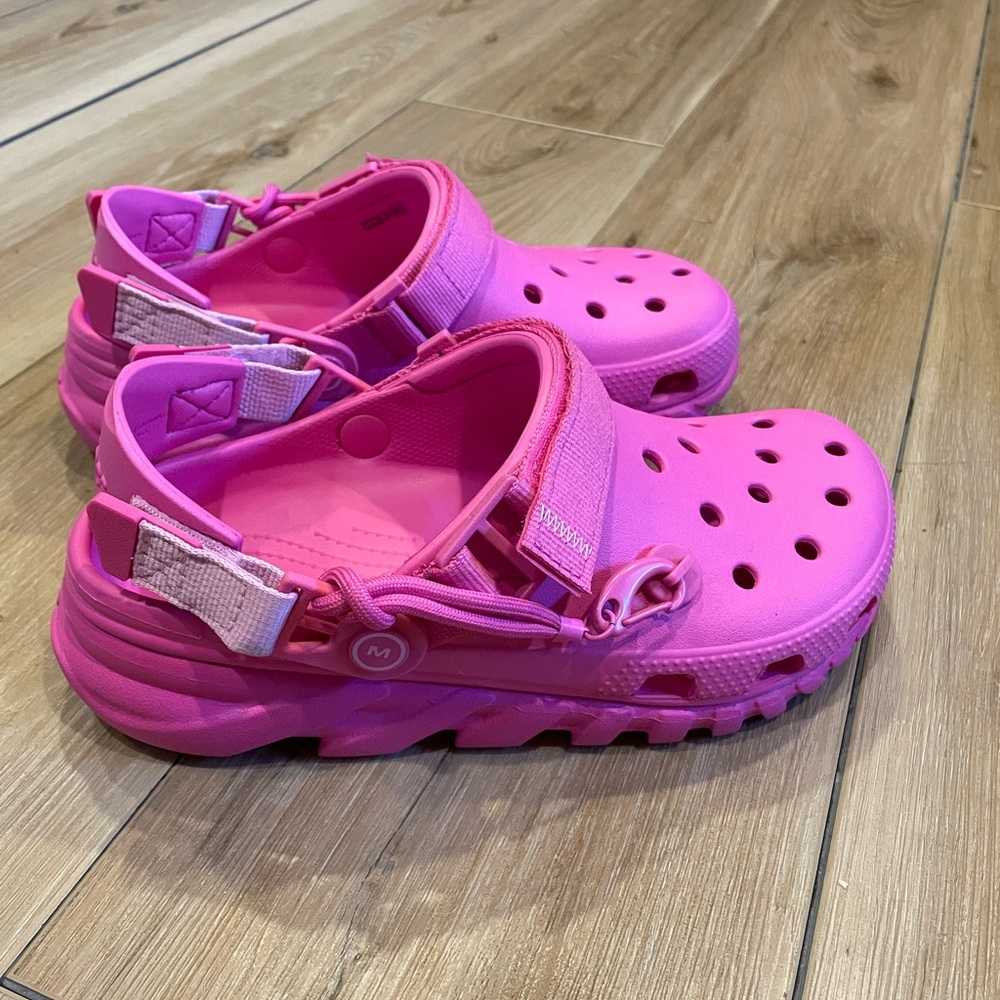 Limited edition Post Malone crocs. Never worn, size 8 womens size 6 mens.